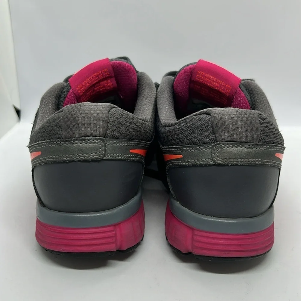 Nike Women's Gray and Hot Pink dual fusion ST2 Athletic Shoes